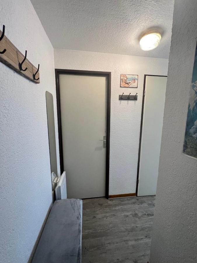 Appt T2 4 Pers Saint Lary Centre Village Parking Buitenkant foto